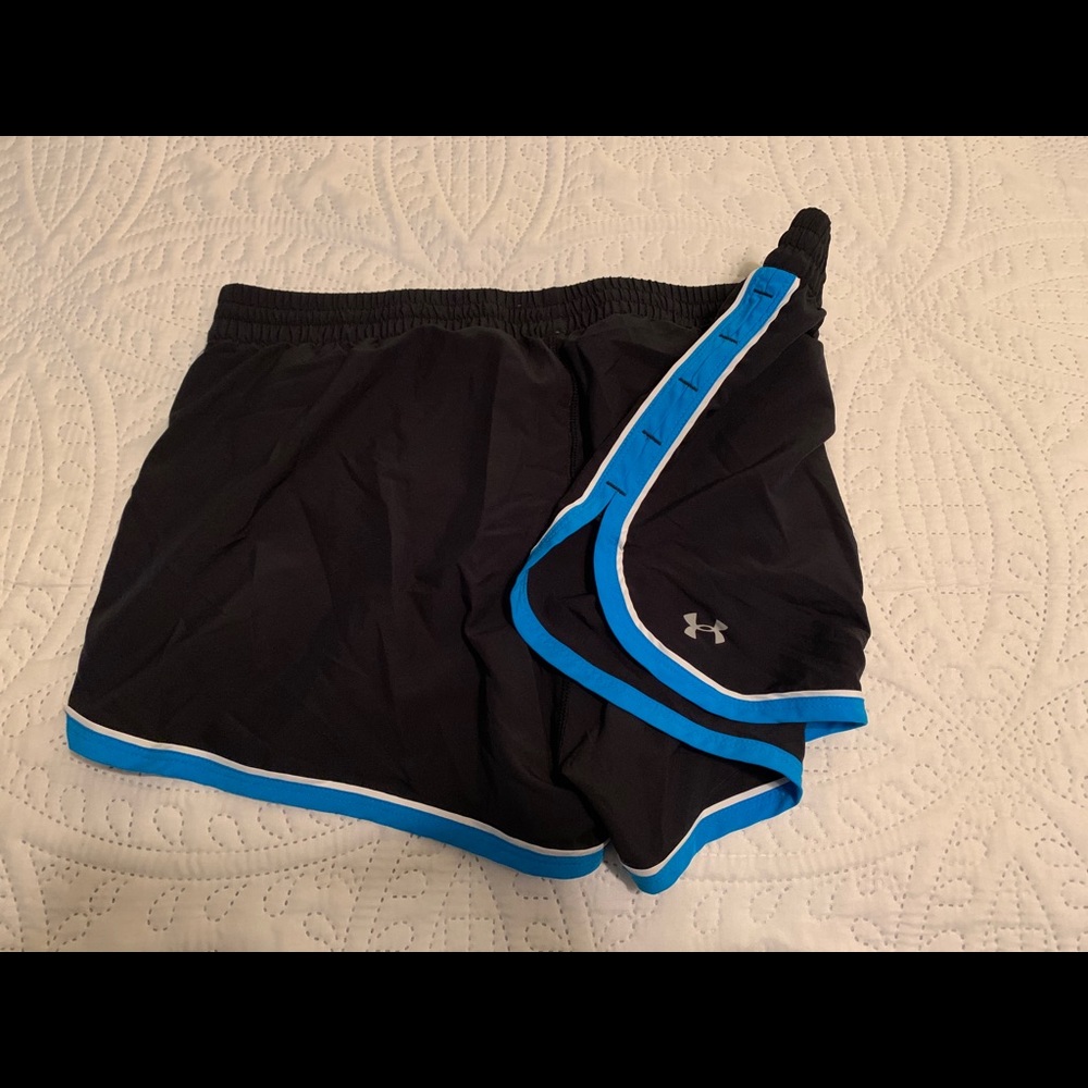 Under Armour running shorts - Picture 3 of 3